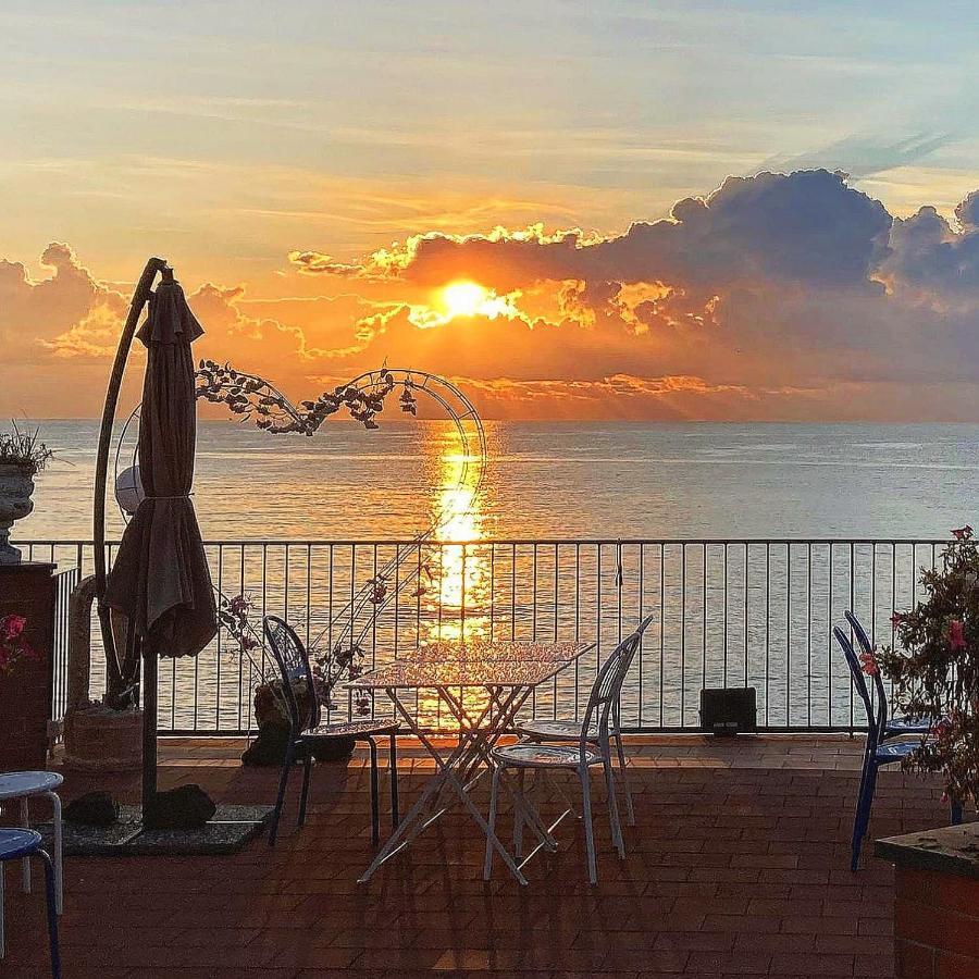 Bed and Breakfast Made In Sicily Santa Tecla à Acireale Extérieur photo